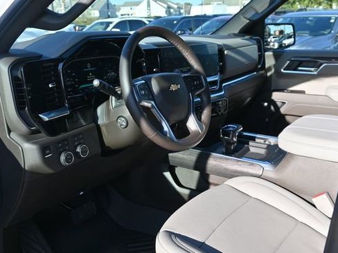 Used 2026 Chevrolet Silverado 1500 LTZ w/ Z71 Off-Road Package image 9