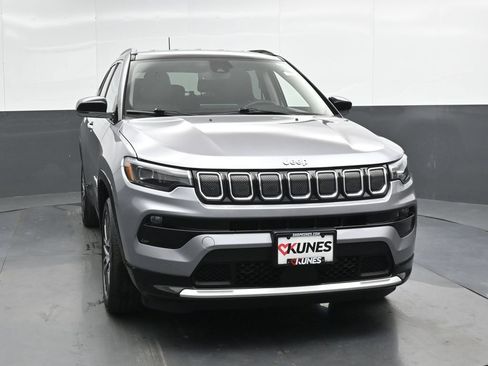 Used 2022 Jeep Compass Limited w/ Elite Group AWD/4WD image 6