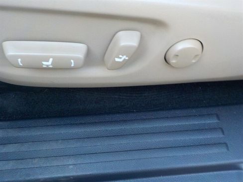 Used 2013 Toyota 4Runner SR5 image 30