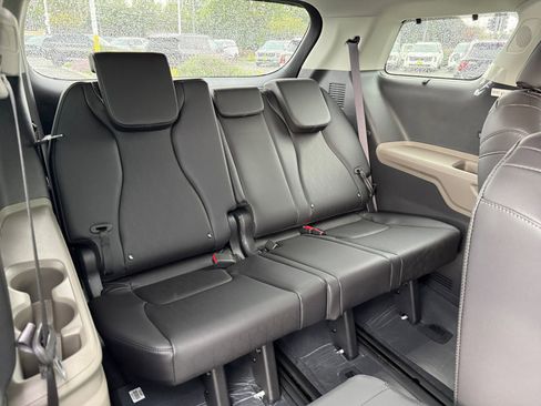 New 2026 Kia Carnival SX FWD image 20