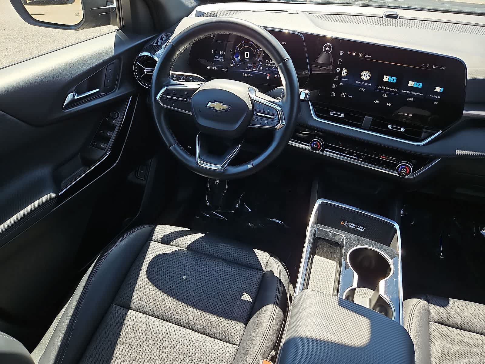 Used 2025 Chevrolet Equinox LT w/ Convenience Package II AWD/4WD image 10