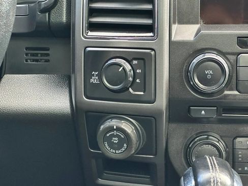 Used 2018 Ford F150 XLT w/ Equipment Group 302A Luxury AWD/4WD image 33