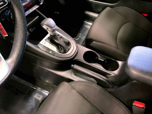 Used 2019 Kia Forte LXS image 14