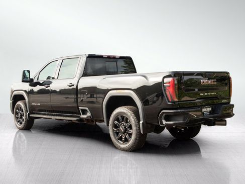 Used 2024 GMC Sierra 2500 AT4 w/ Technology Package AWD/4WD image 3