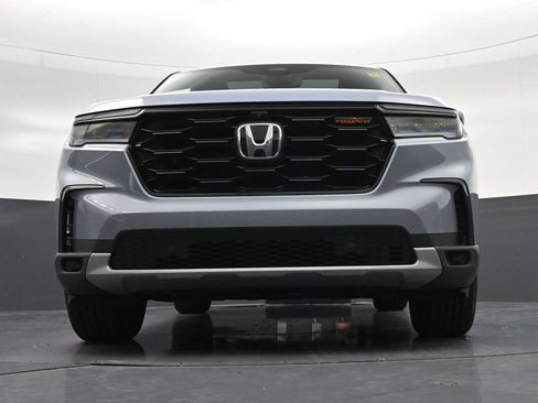 Used 2023 Honda Pilot TrailSport image 32