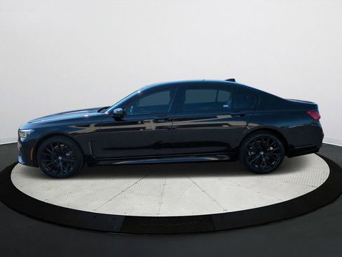 Used 2020 BMW 740i w/ M Sport Package image 7