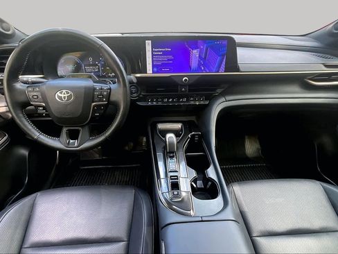 Certified 2024 Toyota Crown Platinum AWD/4WD image 15