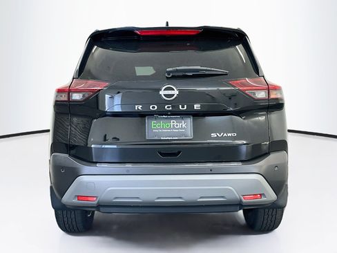 Used 2023 Nissan Rogue SV AWD/4WD image 7