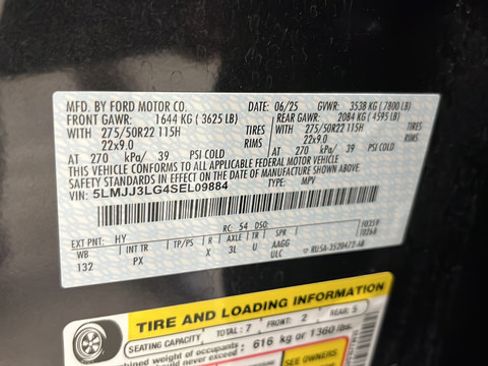 Used 2025 Lincoln Navigator L Reserve AWD/4WD image 28
