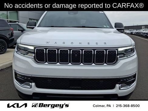 Used 2023 Jeep Wagoneer 4WD w/ Convenience Group I image 2