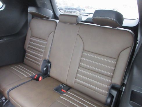 New 2026 GMC Acadia Denali Ultimate image 15