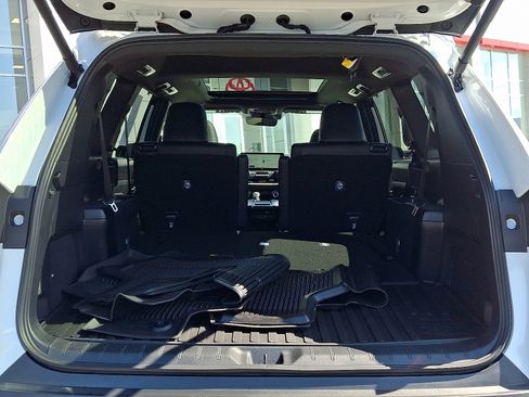 Certified 2026 Toyota Grand Highlander Limited image 29