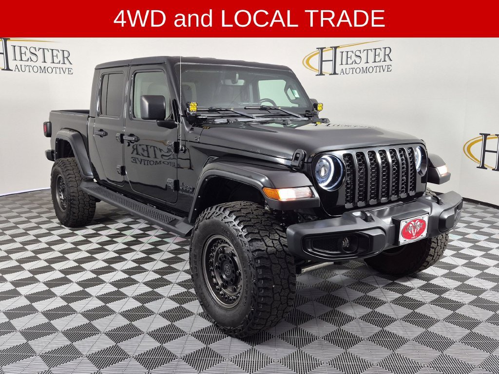 Used 2022 Jeep Gladiator Sport AWD/4WD image 2