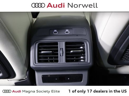 Used 2025 Audi Q5 Premium w/ Convenience Package AWD/4WD image 24