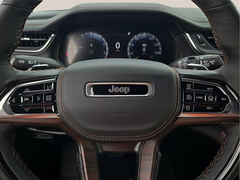 New 2025 Jeep Grand Cherokee L Summit image 19