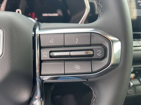 New 2026 GMC Canyon Elevation w/ Convenience Package image 17