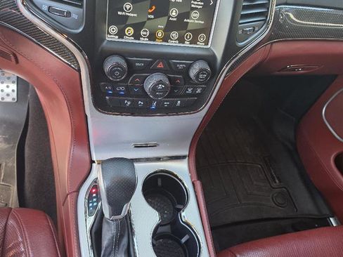 Used 2018 Jeep Grand Cherokee Trackhawk AWD/4WD image 2