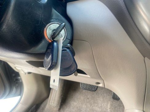 Used 2005 Toyota RAV4 2WD image 47