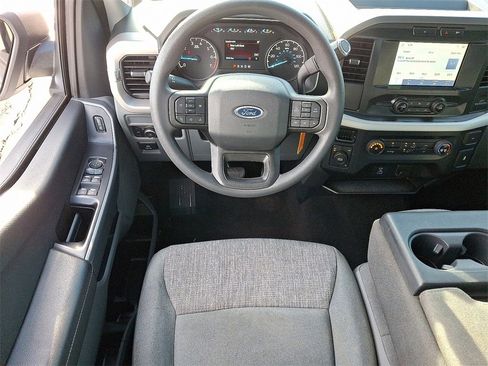 Used 2022 Ford F150 XLT image 11