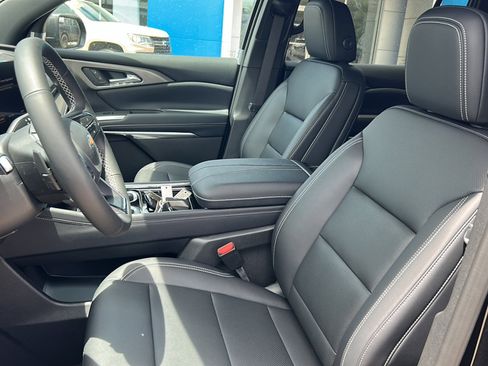 New 2026 Chevrolet Traverse LT w/ Driver Confidence Package AWD/4WD image 12