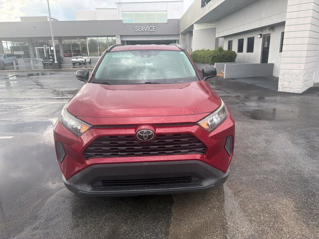 Used 2020 Toyota RAV4 LE FWD image 6