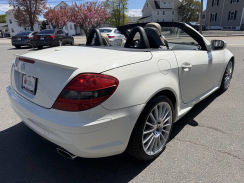 Used 2010 Mercedes-Benz SLK 350 image 8