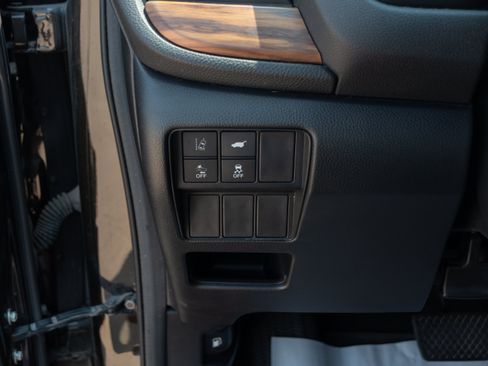 Used 2017 Honda CR-V EX-L image 11