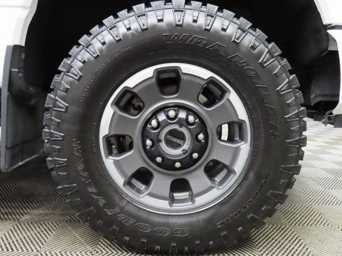 Used 2024 Ford F250 Lariat w/ Lariat Ultimate Package image 8