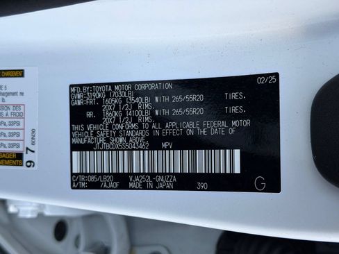 Used 2025 Lexus GX 550 w/ Accessory Package (2T) AWD/4WD image 26