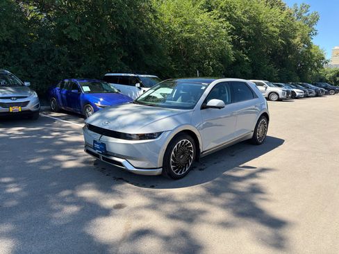 Used 2023 Hyundai Ioniq 5 Limited AWD/4WD image 4