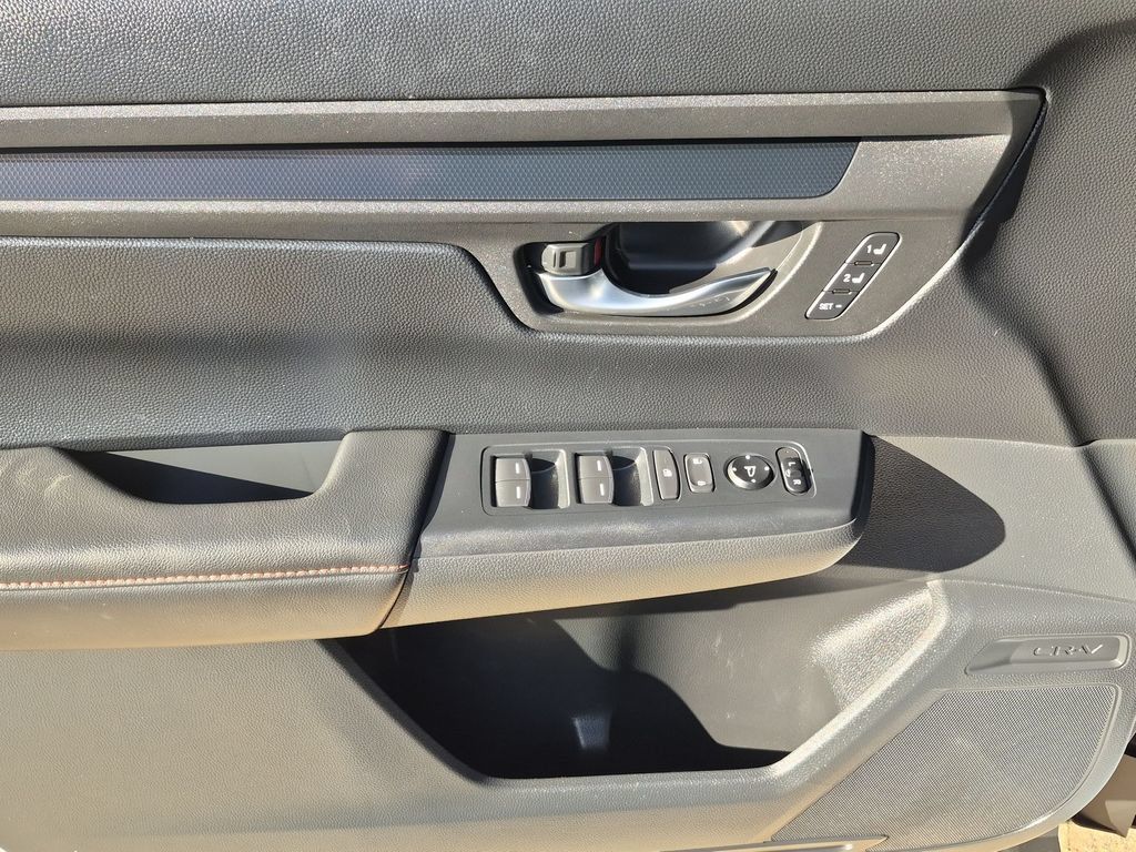 Used 2025 Honda CR-V Sport-L image 25