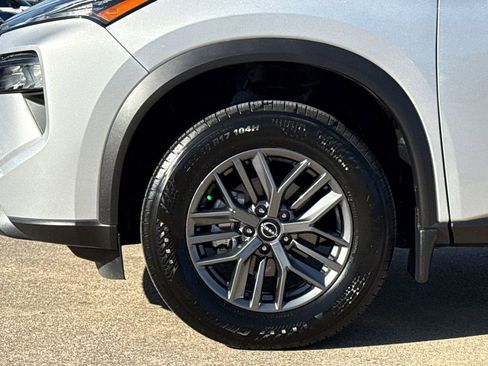 Certified 2025 Nissan Rogue S image 6