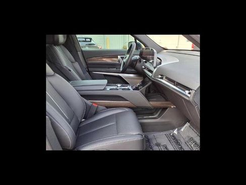 New 2026 Cadillac Vistiq Sport AWD/4WD image 9