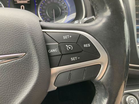 Used 2016 Chrysler 200 Limited w/ Anniversary Edition FWD image 24