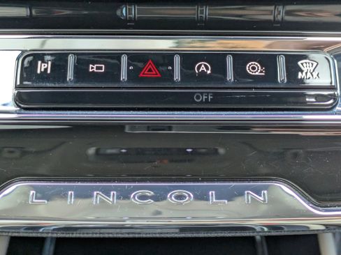 Used 2025 Lincoln Corsair Reserve FWD image 29