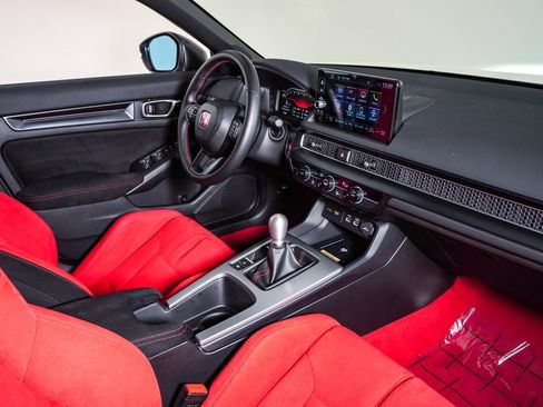 Used 2025 Honda Civic Type R image 16