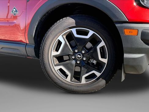 Used 2022 Ford Bronco Sport Outer Banks w/ Tech Package image 2