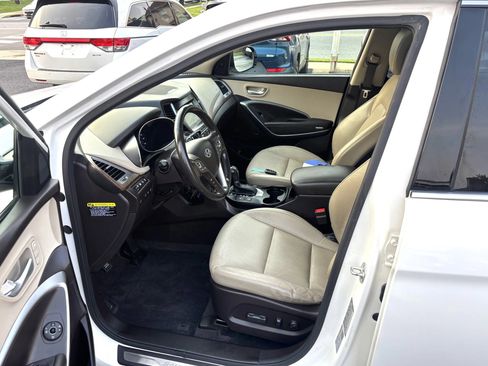 Used 2019 Hyundai Santa Fe XL AWD/4WD image 16