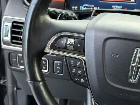 Used 2024 Lincoln Navigator Reserve AWD/4WD image 23