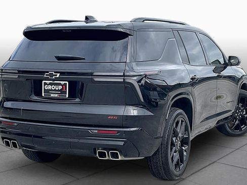 Used 2025 Chevrolet Traverse RS w/ LPO, Floor Liner Package FWD image 13