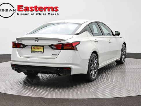 Used 2024 Nissan Altima 2.0 SR FWD image 5