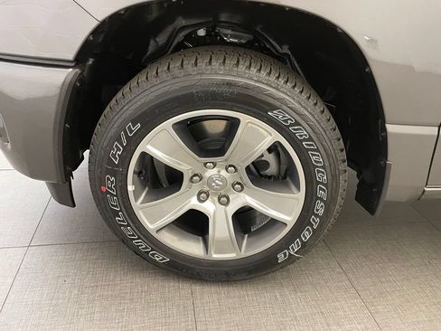 New 2026 RAM 1500 Express AWD/4WD image 8