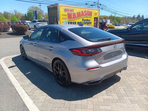 Used 2023 Honda Civic Sport image 4