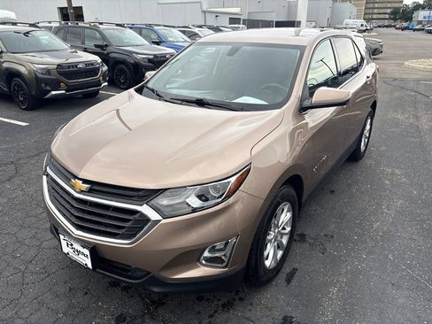 Used 2019 Chevrolet Equinox LT FWD image 6