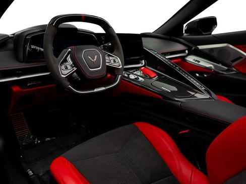 Used 2025 Chevrolet Corvette Z06 RWD image 34