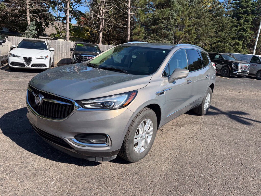 Used 2018 Buick Enclave Essence AWD/4WD image 5