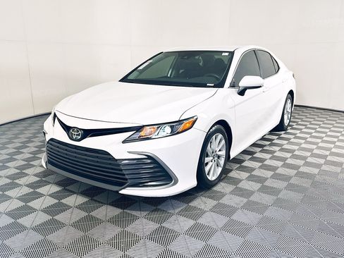 Certified 2023 Toyota Camry LE FWD image 7