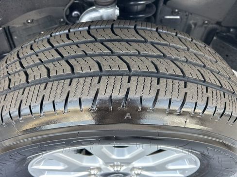 Used 2025 Toyota Tacoma SR5 image 24