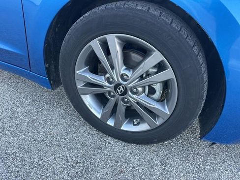 Used 2017 Hyundai Elantra Value Edition image 11