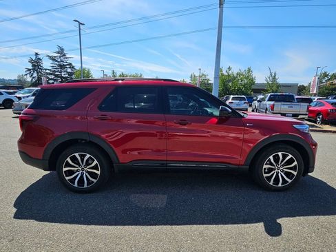 Used 2022 Ford Explorer ST-Line w/ Class IV Trailer Tow Package RWD image 6